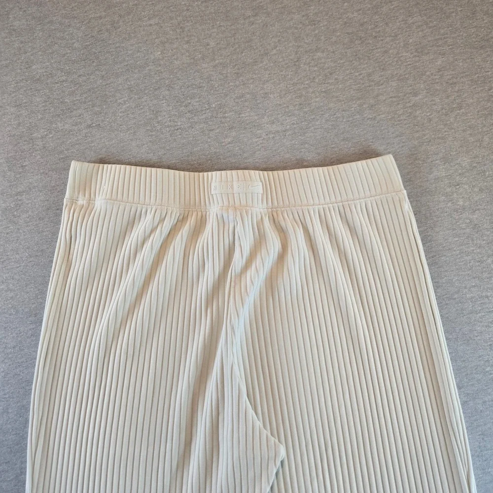 Nike Ribbed Knit‎ Flare Pants Womens XL Cream FN3169-020 High Rise Athleisure